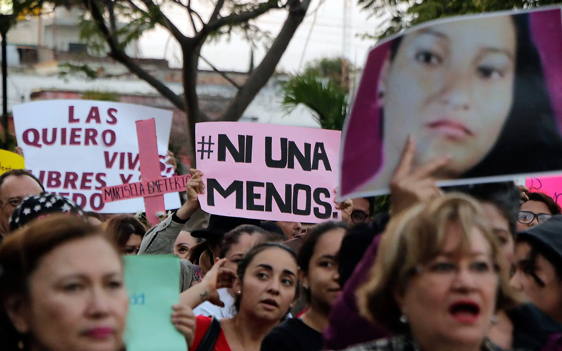 637232_Marcha Feminicidios-4_impreso